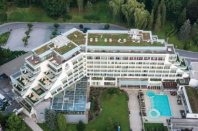 Гостиница Grand Hotel Donat Superior & Wellness Center  Рогашка Слатина